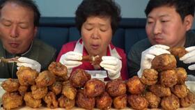 兴森一家吃泡面八瓜鱼